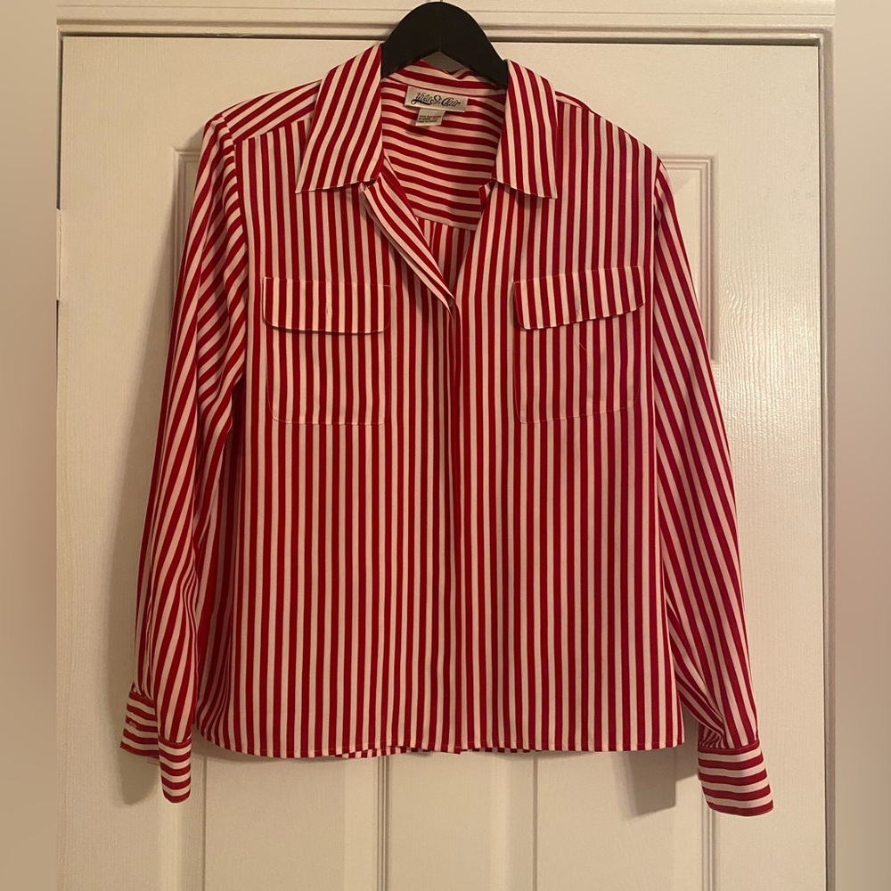 Yves St. Clair.Women’s Red:White Vertical Stripe Hidden Button-Up Blouse.Vintage